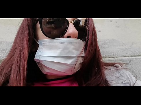 ❤️ ニコレッタは隣人に復讐し、彼のガレージでおしっこをする(特別Covid19イタリア検疫所) ❤❌ アナルビデオ ❌️